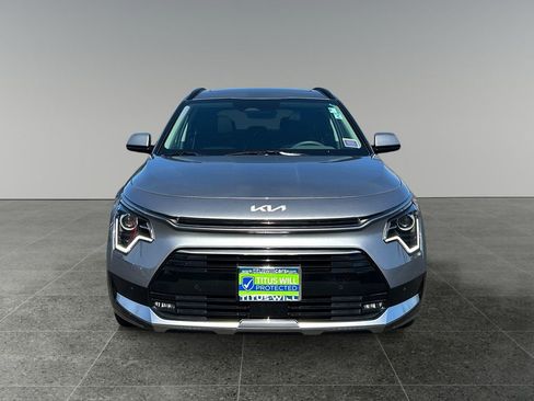 Used 2024 Kia Niro FWD image 3