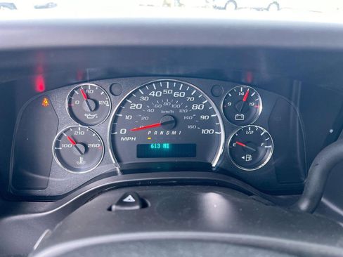 New 2025 GMC Savana 3500 w/ Power Convenience Package image 16