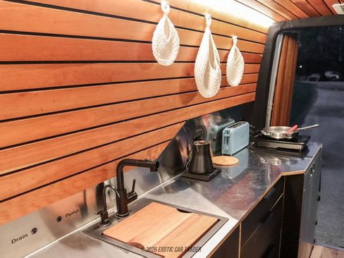 Used 2023 Mercedes-Benz Sprinter 2500 image 94