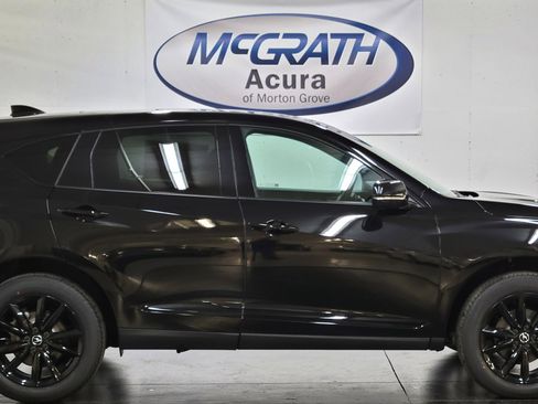 New 2026 Acura RDX SH-AWD image 3