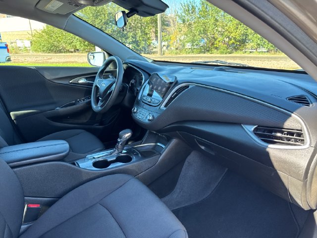 Used 2024 Chevrolet Malibu LT FWD image 26