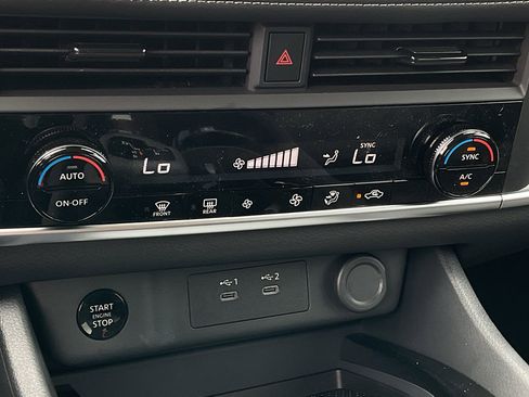 New 2026 Nissan Rogue SV FWD image 32