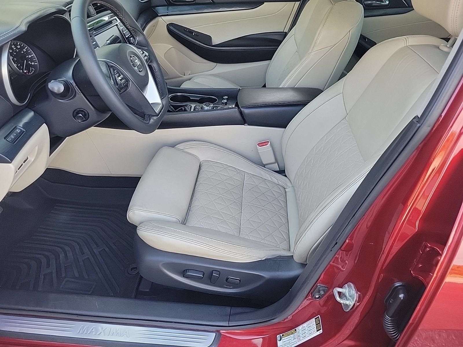 Used 2022 Nissan Maxima Platinum w/ Sport Mat Group FWD image 12