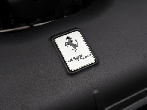 Used 2014 Ferrari 458 Spider image 31