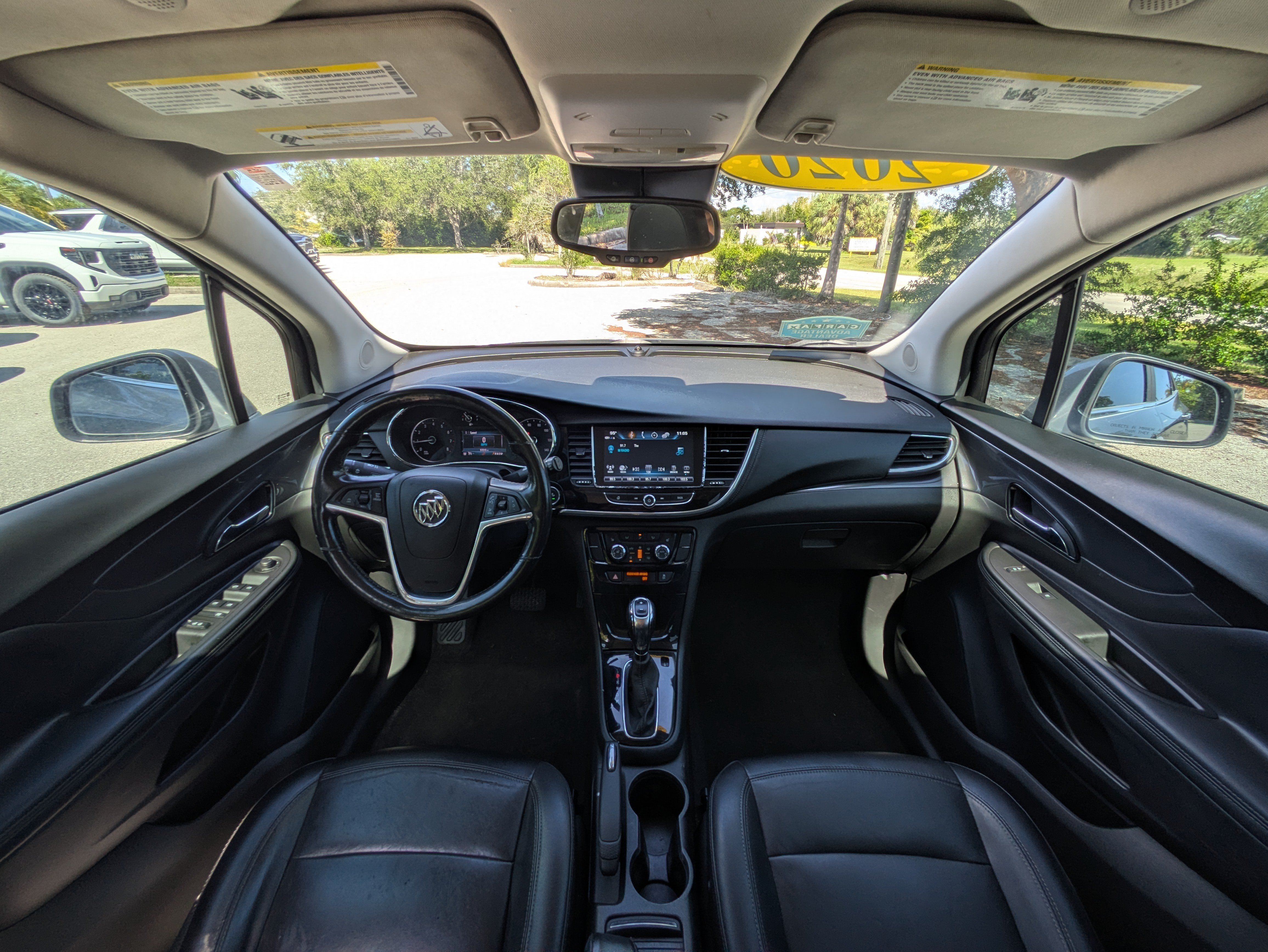 Used 2020 Buick Encore Essence FWD image 33