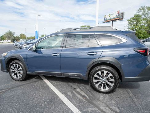 Used 2025 Subaru Outback Touring XT AWD/4WD image 4