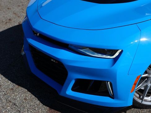 Used 2022 Chevrolet Camaro ZL1 image 9