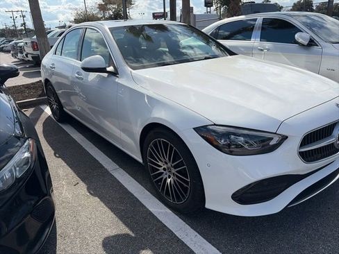 Used 2025 Mercedes-Benz C 300 Sedan image 4