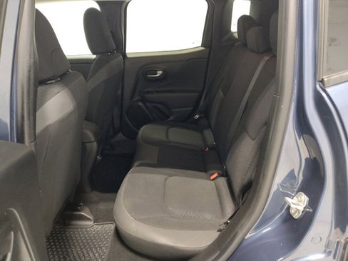 Used 2020 Jeep Renegade Altitude AWD/4WD image 18