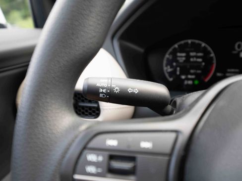 New 2026 Honda HR-V LX image 13