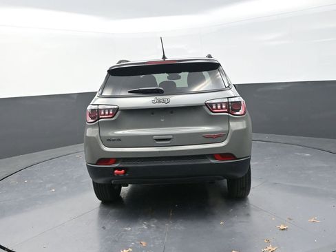 Used 2024 Jeep Compass Trailhawk image 9