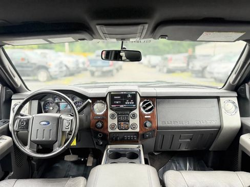Used 2014 Ford F350 Lariat w/ Lariat Interior Package AWD/4WD image 15