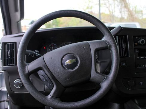 Used 2024 Chevrolet Express 2500 w/ Driver Convenience Package RWD image 9