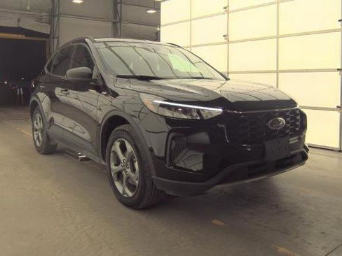 Used 2025 Ford Escape ST-Line AWD/4WD image 1