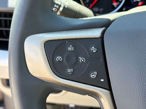 Certified 2024 GMC Terrain Denali w/ Denali Premium Package AWD/4WD image 25