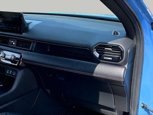 Used 2025 Honda Pilot TrailSport image 18