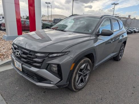 Used 2025 Hyundai Tucson SEL image 2