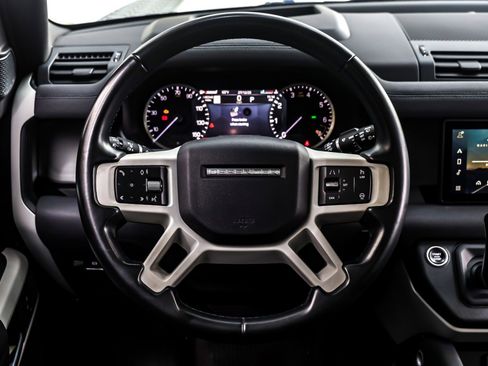 Used 2023 Land Rover Defender 110 SE image 18