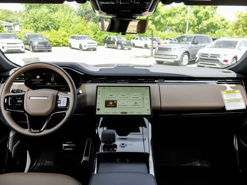 New 2026 Land Rover Range Rover Sport Dynamic SE AWD/4WD image 16