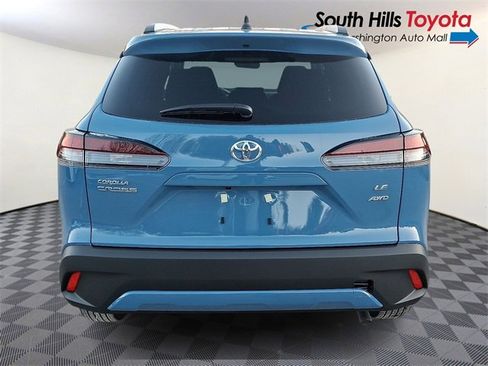 New 2026 Toyota Corolla Cross LE image 5