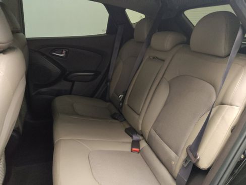 Used 2015 Hyundai Tucson SE FWD image 18