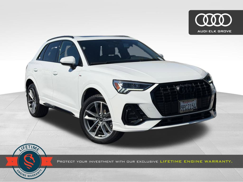 Used 2023 Audi Q3 2.0T Premium w/ Black Optic Sport Package AWD/4WD image 1