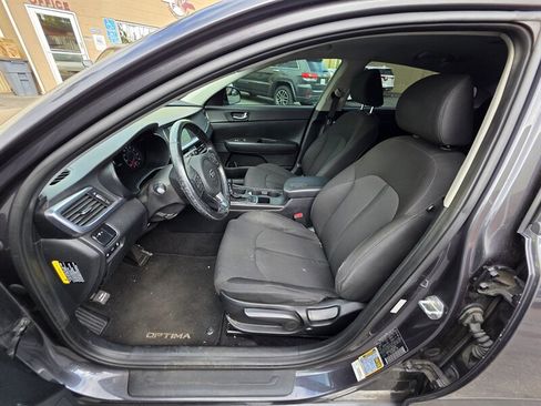 Used 2017 Kia Optima Premium image 8