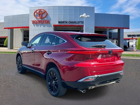 Used 2023 Toyota Venza Nightshade AWD/4WD image 4
