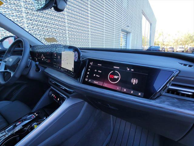 Used 2025 Audi Q5 Prestige AWD/4WD image 25