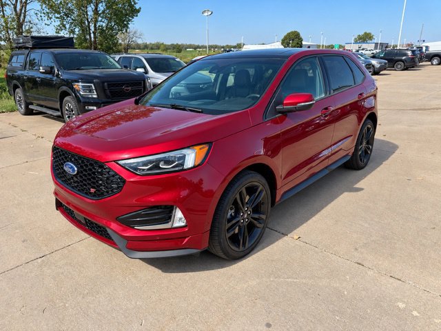 Used 2019 Ford Edge ST w/ Equipment Group 401A AWD/4WD image 2