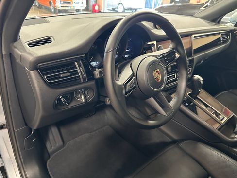 Used 2024 Porsche Macan Turbo AWD/4WD image 14