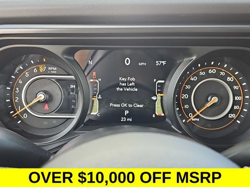 New 2025 Jeep Gladiator Mojave w/ Convenience Group AWD/4WD image 18