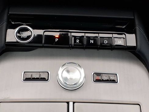 Used 2025 Lincoln Navigator Reserve w/ Jet Appearance Package AWD/4WD image 19