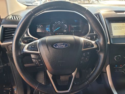 Used 2019 Ford Edge SEL w/ Equipment Group 201A FWD image 16