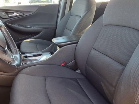 Used 2021 Chevrolet Malibu LT w/ Redline Edition image 3