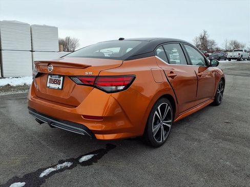 Used 2020 Nissan Sentra SR w/ Premium Package image 27