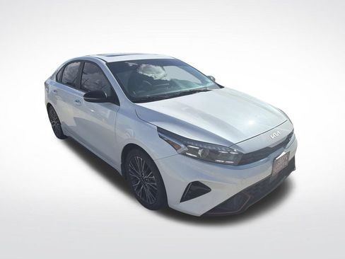 Used 2023 Kia Forte GT-Line w/ GT-Line Premium Package FWD image 2