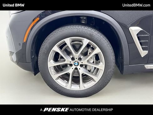 Used 2026 BMW X5 sDrive40i RWD image 2