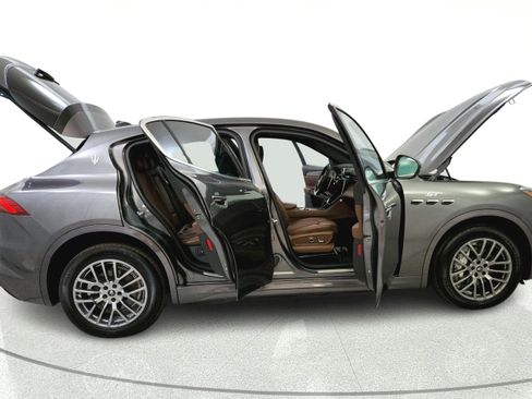Used 2023 Maserati Grecale Modena AWD/4WD image 15