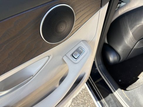 Used 2021 Mercedes-Benz C 300 4MATIC Sedan image 34