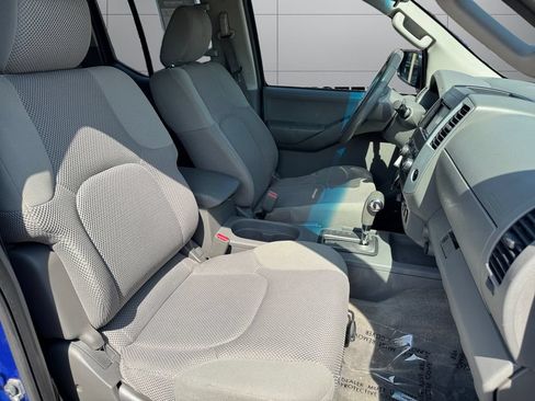 Used 2012 Nissan Frontier SV AWD/4WD image 17