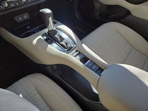 New 2026 Honda HR-V LX image 24