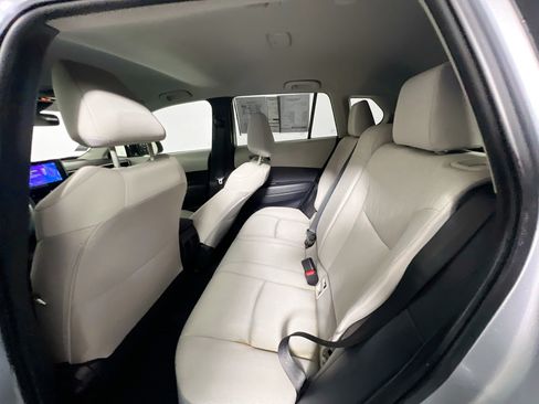 Used 2024 Toyota Corolla Cross L FWD image 27