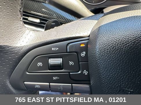 Used 2022 Cadillac XT4 Sport AWD/4WD image 16
