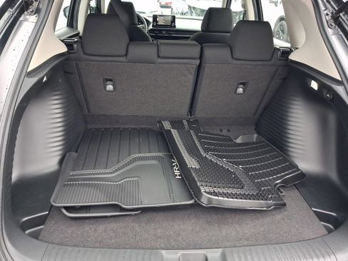 Used 2023 Honda HR-V LX image 24