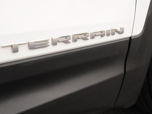 Used 2022 GMC Terrain SLT w/ Infotainment Package II FWD image 37