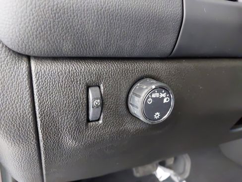 Used 2022 Chevrolet Colorado LT image 24