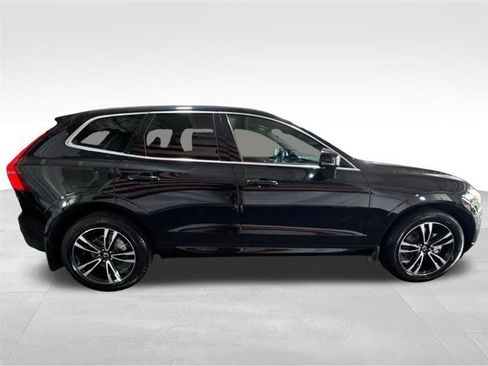 Used 2021 Volvo XC60 T5 Momentum AWD/4WD image 4