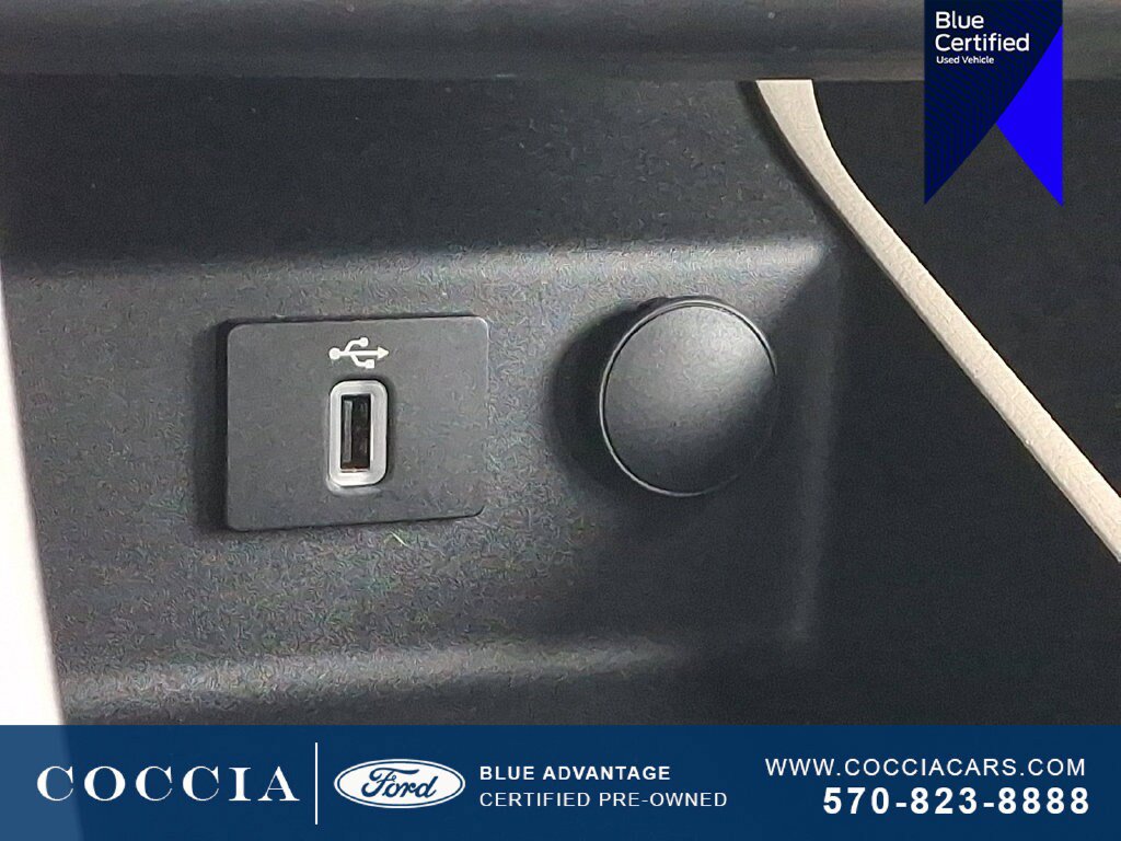 Certified 2018 Ford Fusion SE w/ Fusion SE Technology Package FWD image 24