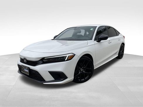 Used 2024 Honda Civic Sport image 1